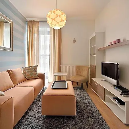 Charming & Cozy Ambiente Hotel 3*